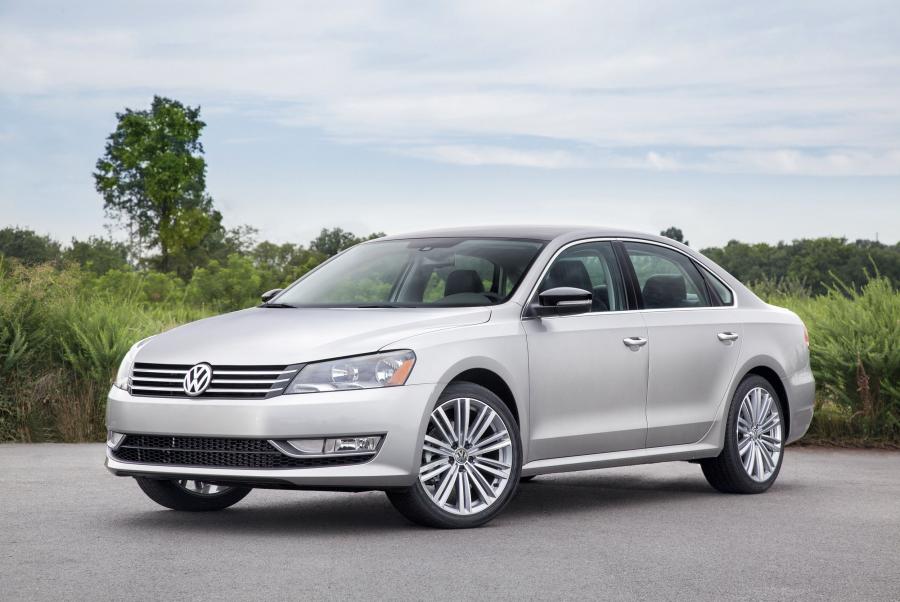  Volkswagen Passat Sport 2014 года  (фото 3 из 13)